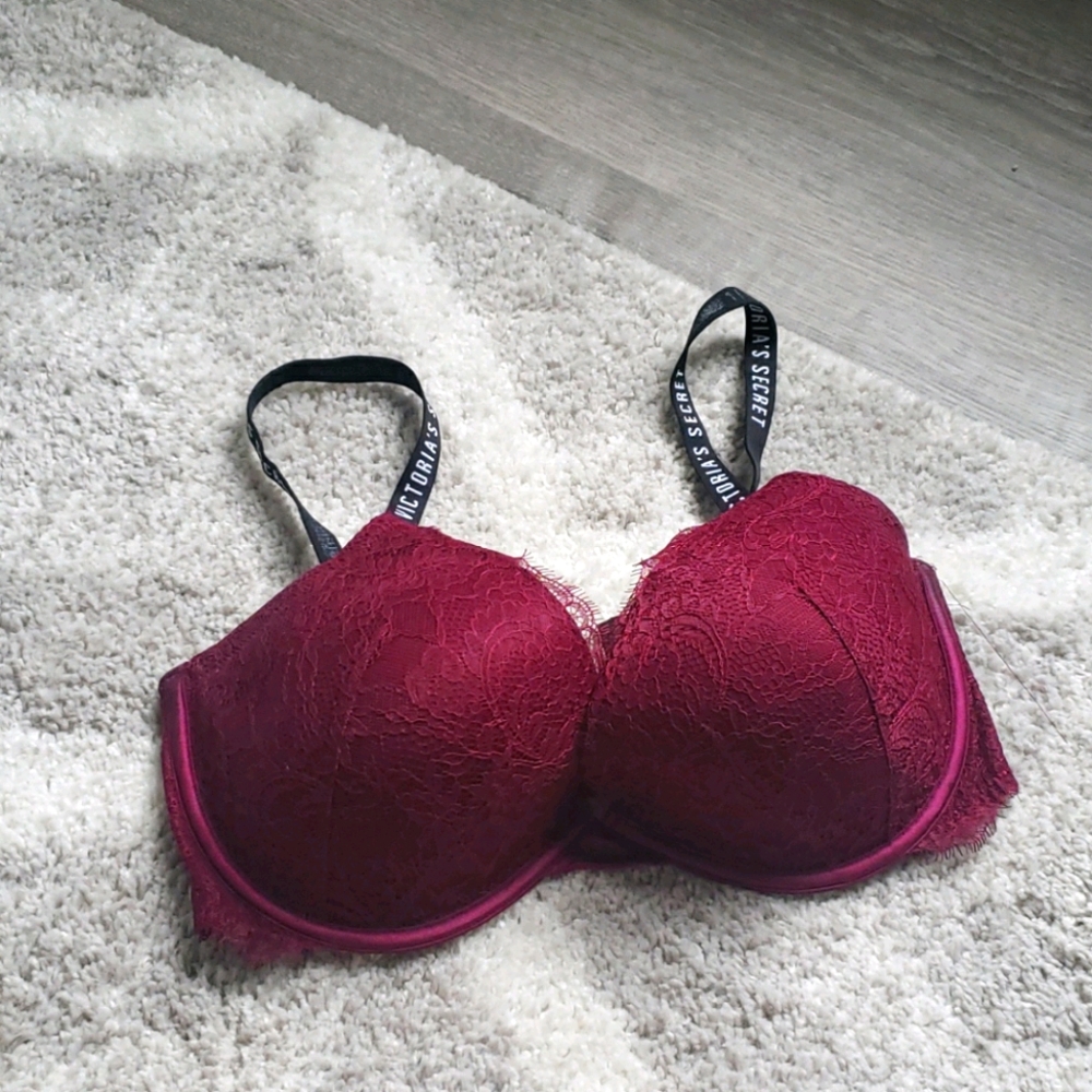Victoria's Secret Very Sexy Plunge Bra